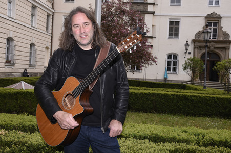 Aktion 'Paukenschlag gegen die Einsamkeit' in München