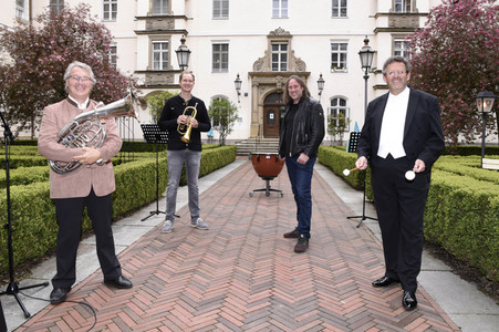 Aktion 'Paukenschlag gegen die Einsamkeit' in München