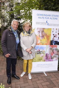 Aktion 'Paukenschlag gegen die Einsamkeit' in München