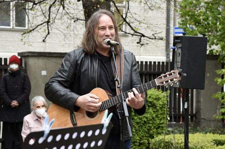 Aktion 'Paukenschlag gegen die Einsamkeit' in München