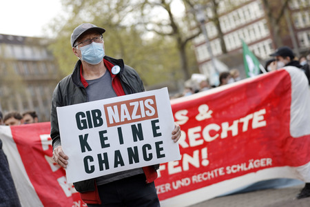 Demo 'Düsseldorf stellt sich quer' in Düsseldorf