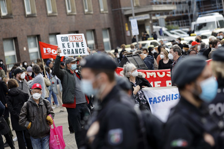 Demo 'Düsseldorf stellt sich quer' in Düsseldorf