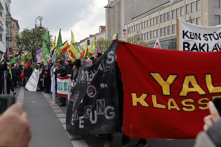 Revolutionäre 1. Mai Demo in Berlin