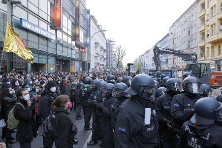 Revolutionäre 1. Mai Demo in Berlin