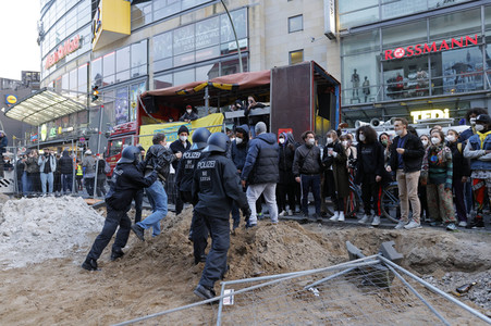 Revolutionäre 1. Mai Demo in Berlin