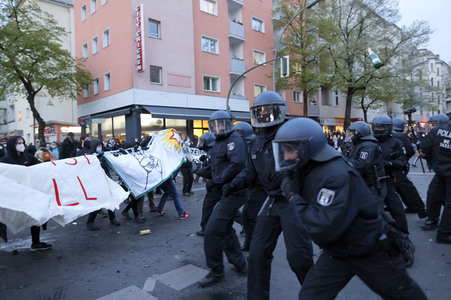 Revolutionäre 1. Mai Demo in Berlin