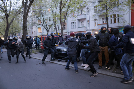 Revolutionäre 1. Mai Demo in Berlin