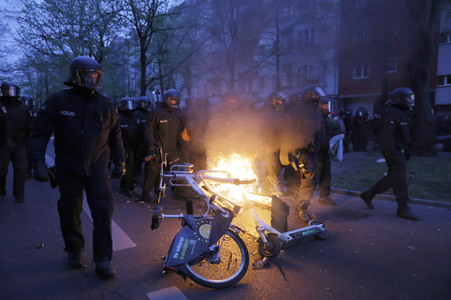 Revolutionäre 1. Mai Demo in Berlin