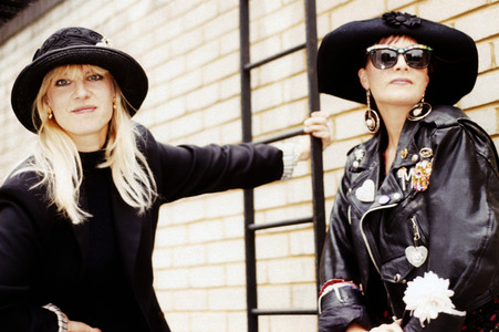 Photoshooting mit Voice of the Beehive in London