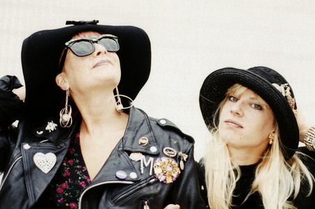 Photoshooting mit Voice of the Beehive in London