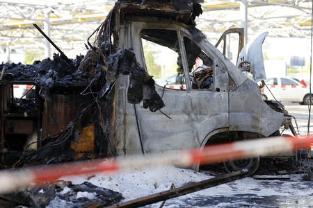 Willi Herrens abgebrannter Foodtruck in Frechen