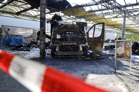 Willi Herrens abgebrannter Foodtruck in Frechen