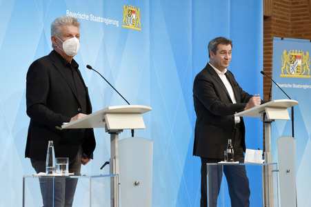 Pressekonferenz zum Oktoberfest und zur Volksfest-Saison 2021 in Bayern in München