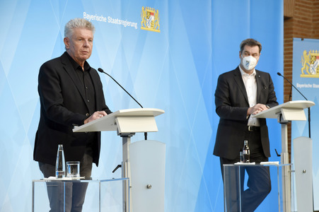 Pressekonferenz zum Oktoberfest und zur Volksfest-Saison 2021 in Bayern in München