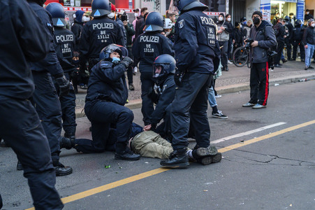 Revolutionäre 1. Mai Demo in Berlin