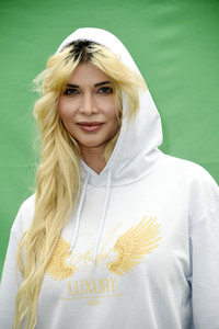 Dr. Sindsen feat. Sarina Kolibal 'Angel Luxury' Launch in Berlin