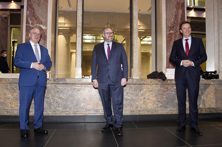 Fototermin mit Ronan Le Gleut im Bundesrat in Berlin