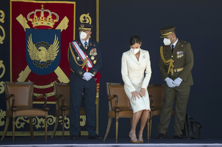 Nationalflaggenübergabe an die ACAVIET in Colmenar Viejo