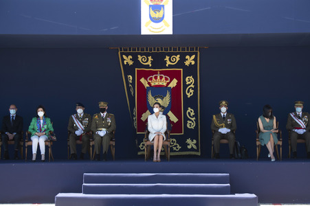 Nationalflaggenübergabe an die ACAVIET in Colmenar Viejo