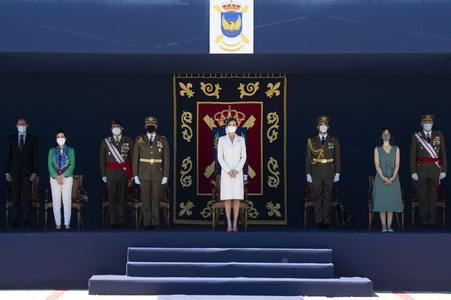 Nationalflaggenübergabe an die ACAVIET in Colmenar Viejo