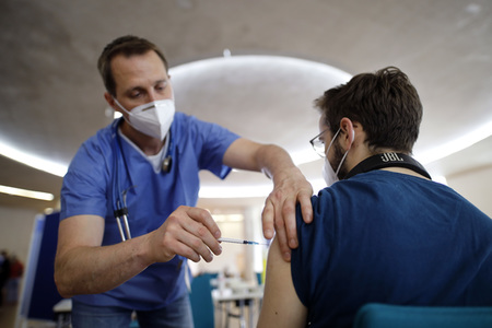 Sonderimpfaktion in der Ditib Moschee in Köln