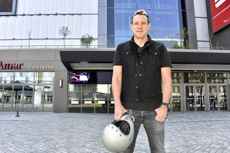 Fototermin für das Nothilfe-Projekt #hierspieltdiemusik in Berlin