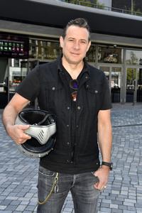 Fototermin für das Nothilfe-Projekt #hierspieltdiemusik in Berlin