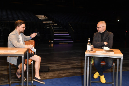 Fototermin für das Nothilfe-Projekt #hierspieltdiemusik in Berlin