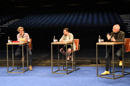 Fototermin für das Nothilfe-Projekt #hierspieltdiemusik in Berlin