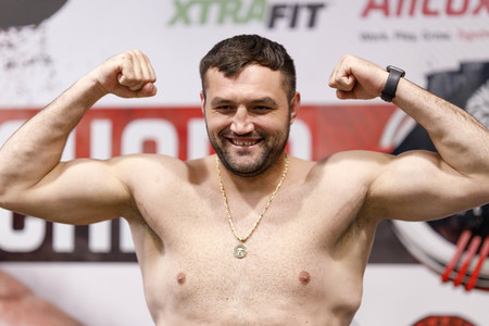 Wiegen zur ECB Fightnight in Köln