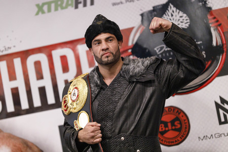 Wiegen zur ECB Fightnight in Köln