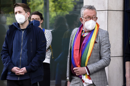 SPD-Aktion Hissung der Regenbogenflagge in Berlin