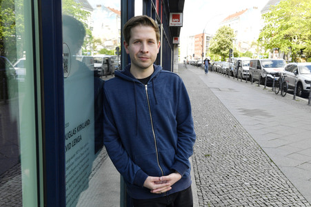 SPD-Aktion Hissung der Regenbogenflagge in Berlin