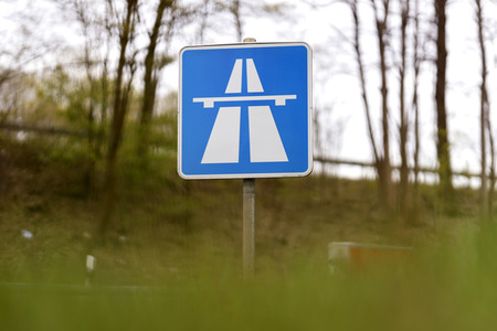 Symbolfoto Autobahnauffahrt