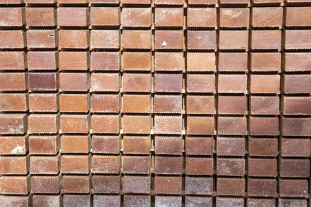 Symbolfoto Holzknappheit