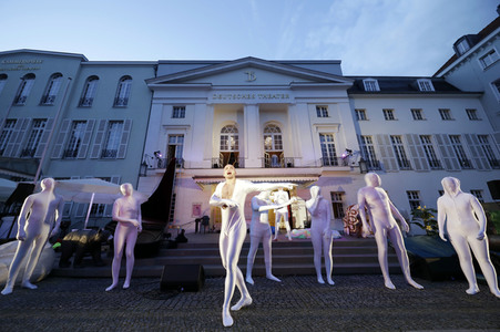 Theaterprobe 'Tartuffe oder Das Schwein der Weisen' in Berlin