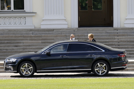 Fototermin mit Frank-Walter Steinmeier, Franziska Giffey und Christine Lambrecht in Berlin