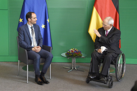 Wolfgang Schäuble empfängt den Außenminister von Slowenien in Berlin