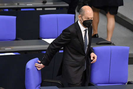 230. Sitzung des Deutschen Bundestages in Berlin