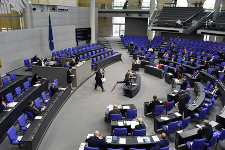 230. Sitzung des Deutschen Bundestages in Berlin