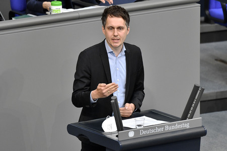 230. Sitzung des Deutschen Bundestages in Berlin