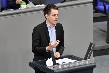 230. Sitzung des Deutschen Bundestages in Berlin