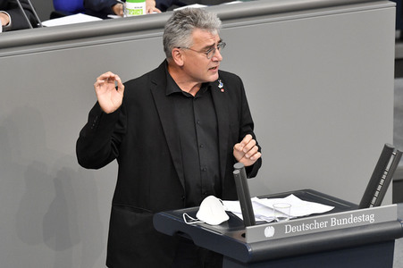 230. Sitzung des Deutschen Bundestages in Berlin