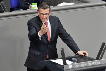 230. Sitzung des Deutschen Bundestages in Berlin