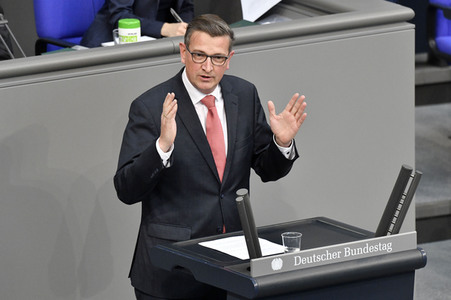 230. Sitzung des Deutschen Bundestages in Berlin