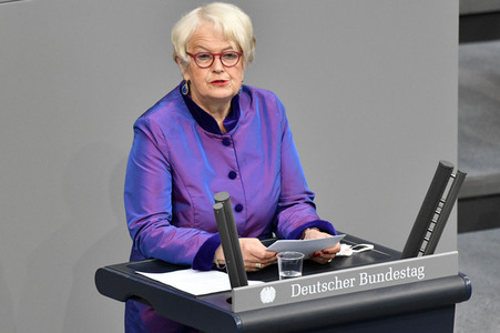 230. Sitzung des Deutschen Bundestages in Berlin