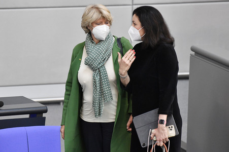 230. Sitzung des Deutschen Bundestages in Berlin