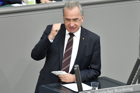 230. Sitzung des Deutschen Bundestages in Berlin
