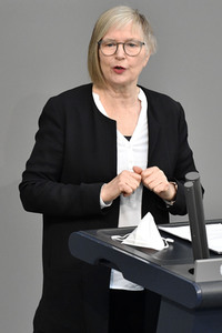 230. Sitzung des Deutschen Bundestages in Berlin