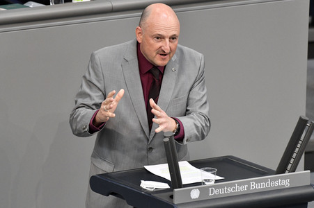 230. Sitzung des Deutschen Bundestages in Berlin